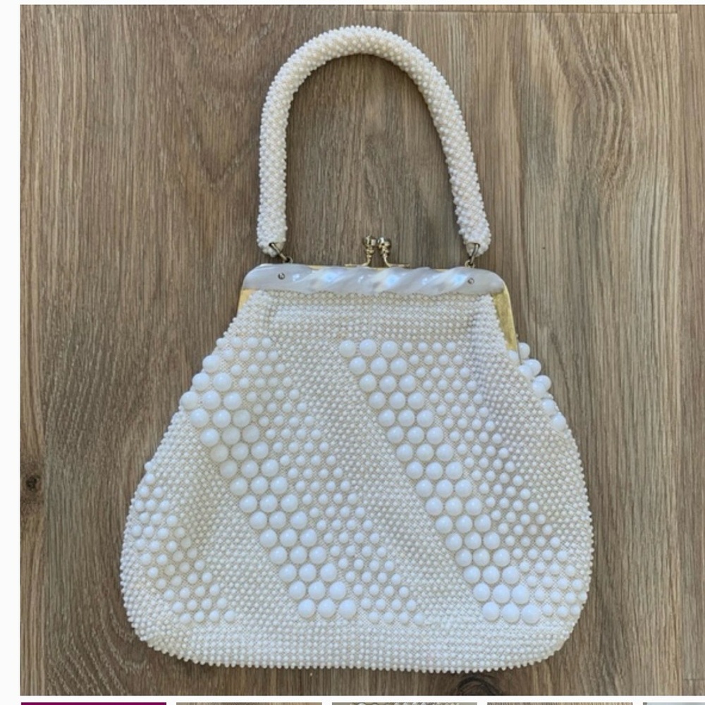 Vintage Beaded Hong Kong Elegant Cream lined Kisslock Handbag - Picture 9 of 14